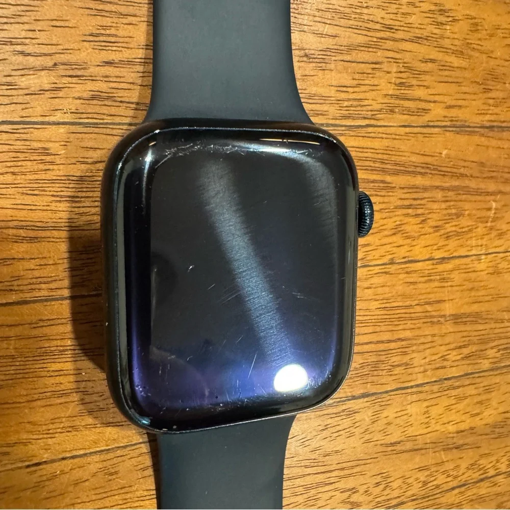 Apple Watch Series 8 45mm Midnight Aluminum Case with Sport Band (GPS) - Picture 2 of 6